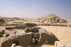 Unas pyramid.jpg